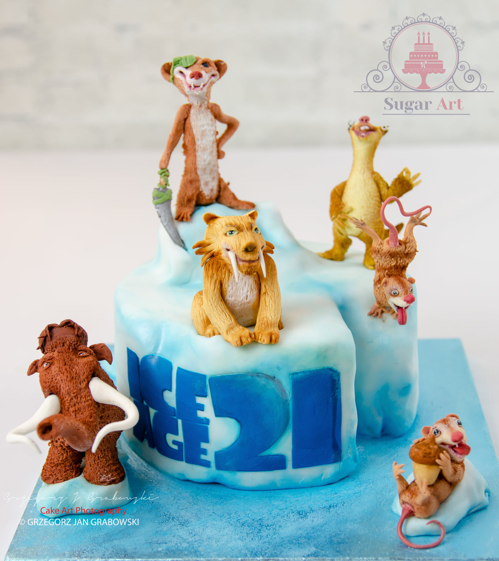 Sugar art graduation cake - Atelier Eleni